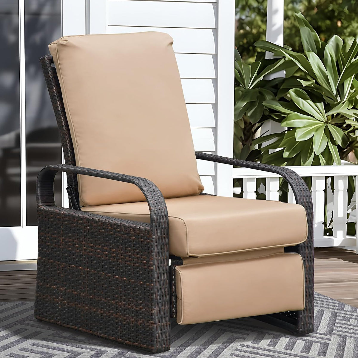 Adjustable Wicker Patio Recliner Lounge Chair